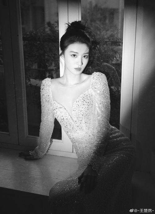 吃瓜星娱乐王楚然